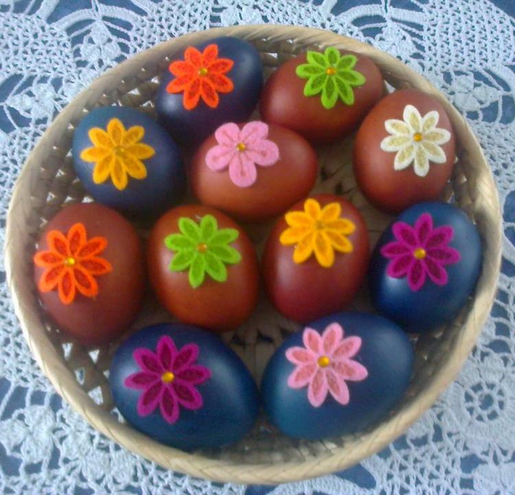 Okraševanje pisanic z otroki