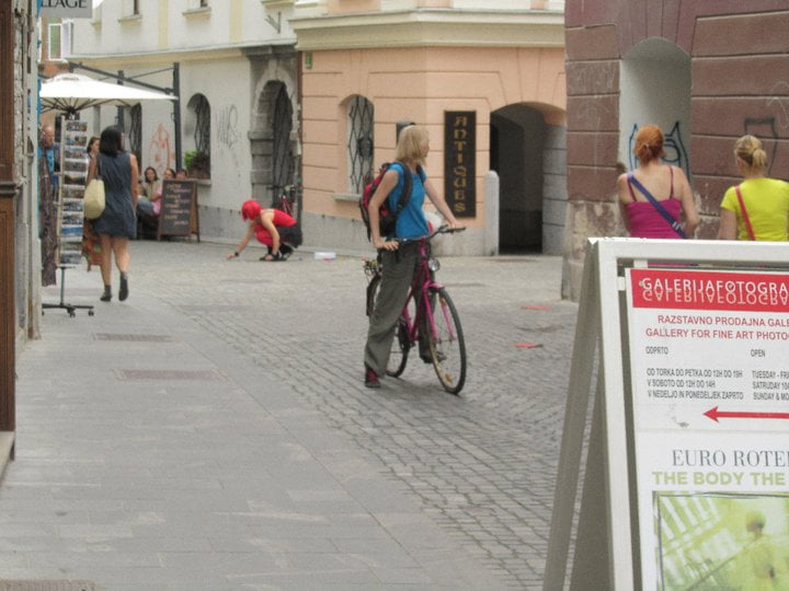 261279_2205885867127_3940884_n