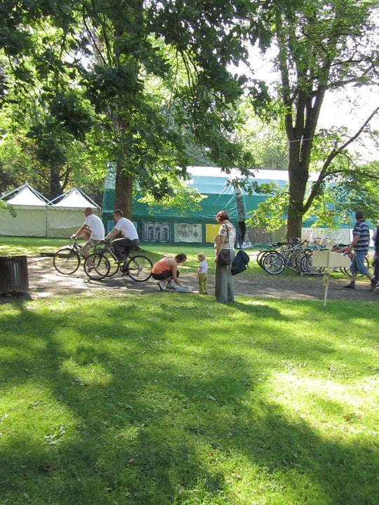 263136_2220453671313_3135462_n