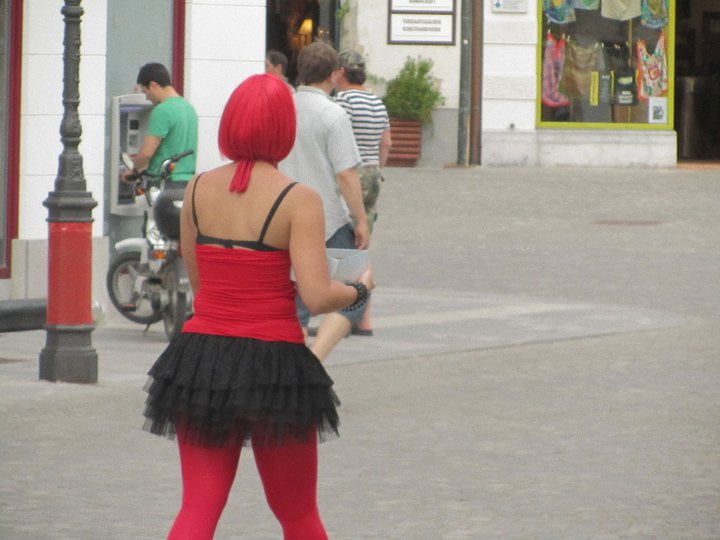 267641_2205931268262_6936734_n