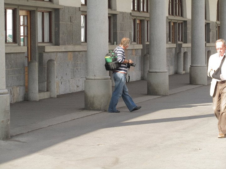 267674_2210702027528_3395159_n