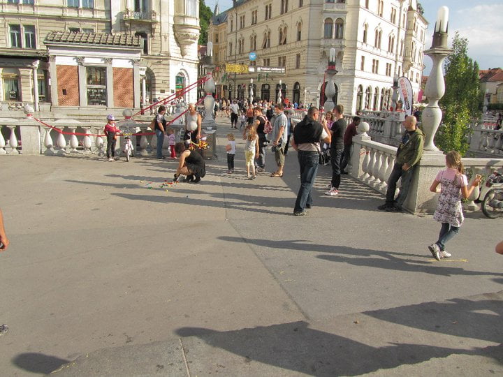 267964_2210705147606_2128531_n