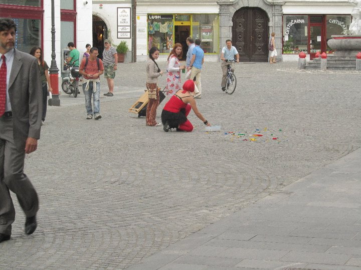 268333_2205931548269_4321000_n