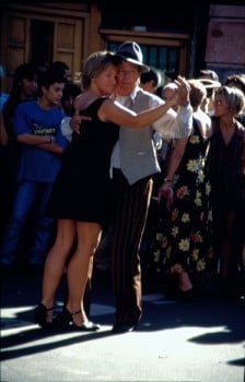 V predelu San Telmo pogosto zaplešejo tango kar na ulici