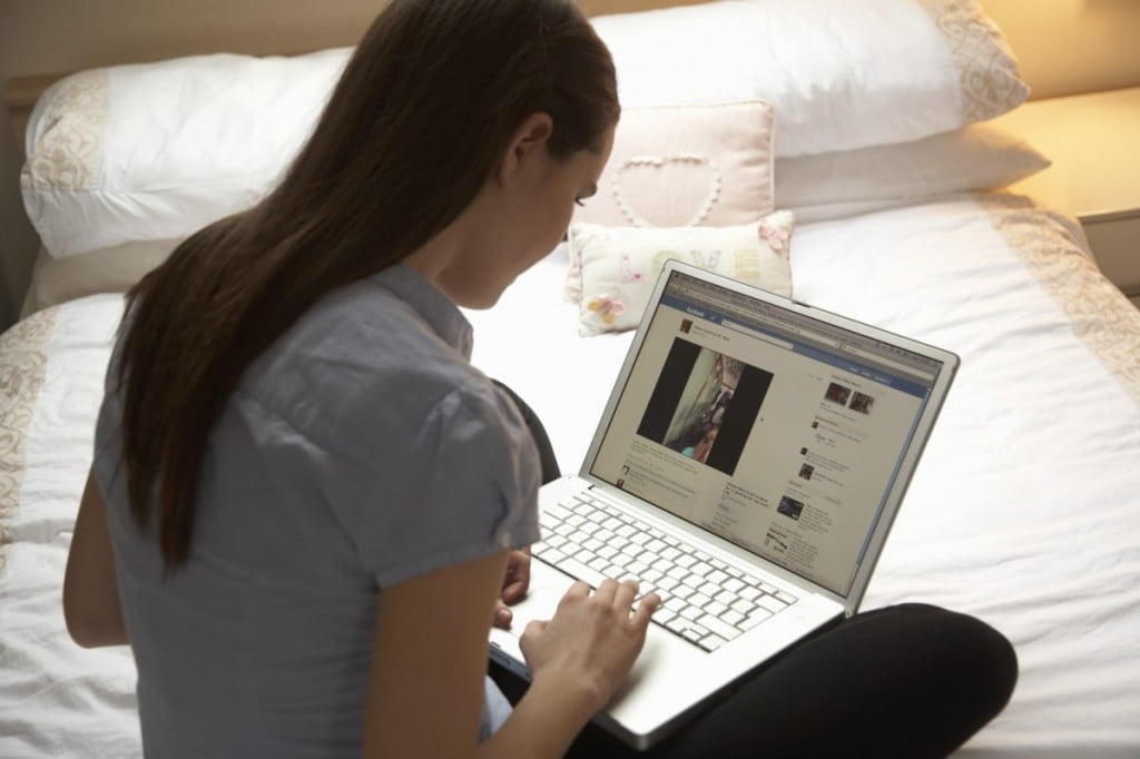 Objemčki in poljubčki na socialnih omrežjih