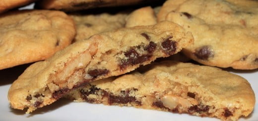 Recept: Ameriški piškoti s koščki čokolade in orehi