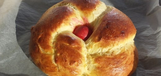 Recept za velikonočni kruh, ki se ga ne boste sramovali