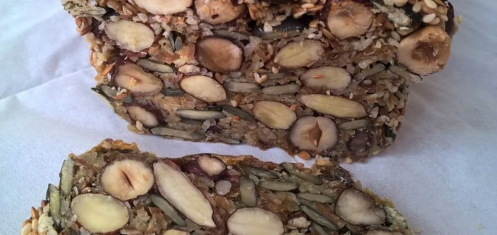 Kruh brez glutena in kvasa -"Stone Age Bread"