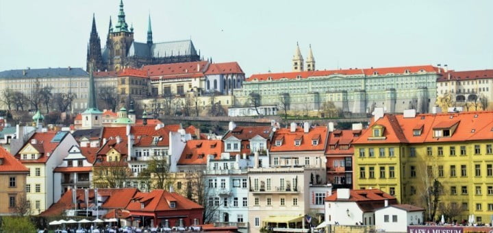 Praga – ko mesto ugrabijo turisti