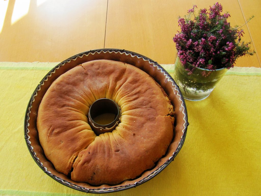 Domača orehova potica