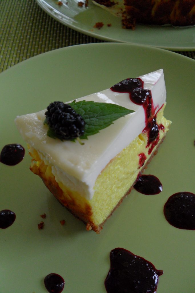 Skutina torta ali klasičen cheesecake Skutina torta ali klasičen cheesecake