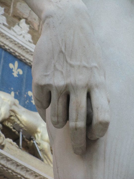 Mogocni Michelangelo in njegov David_3