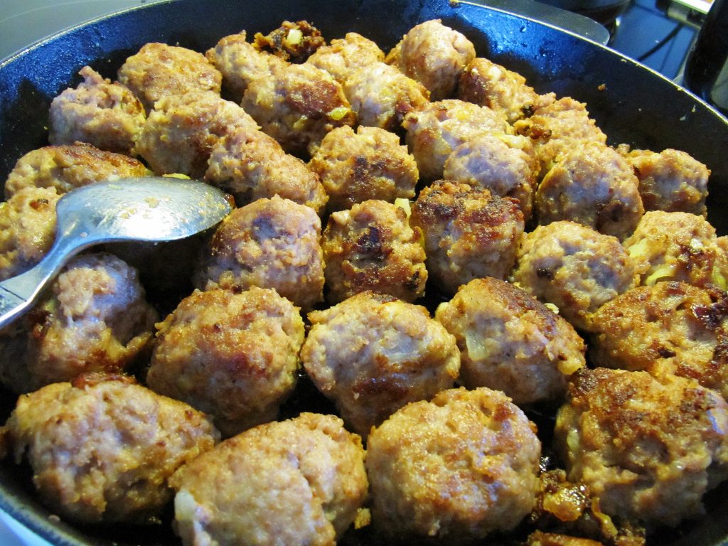 Švedske mesne kroglice (Köttbullar)