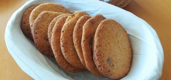 Recept za odlične cookie-je (piškote s koščki čokolade)