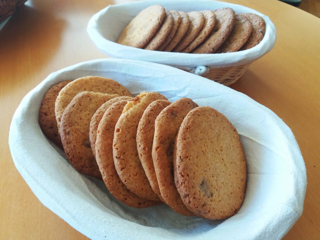 Recept za odlične cookie-je (piškote s koščki čokolade)