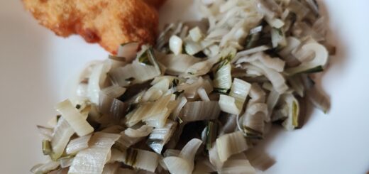 Dušena stebla blitve kot priloga